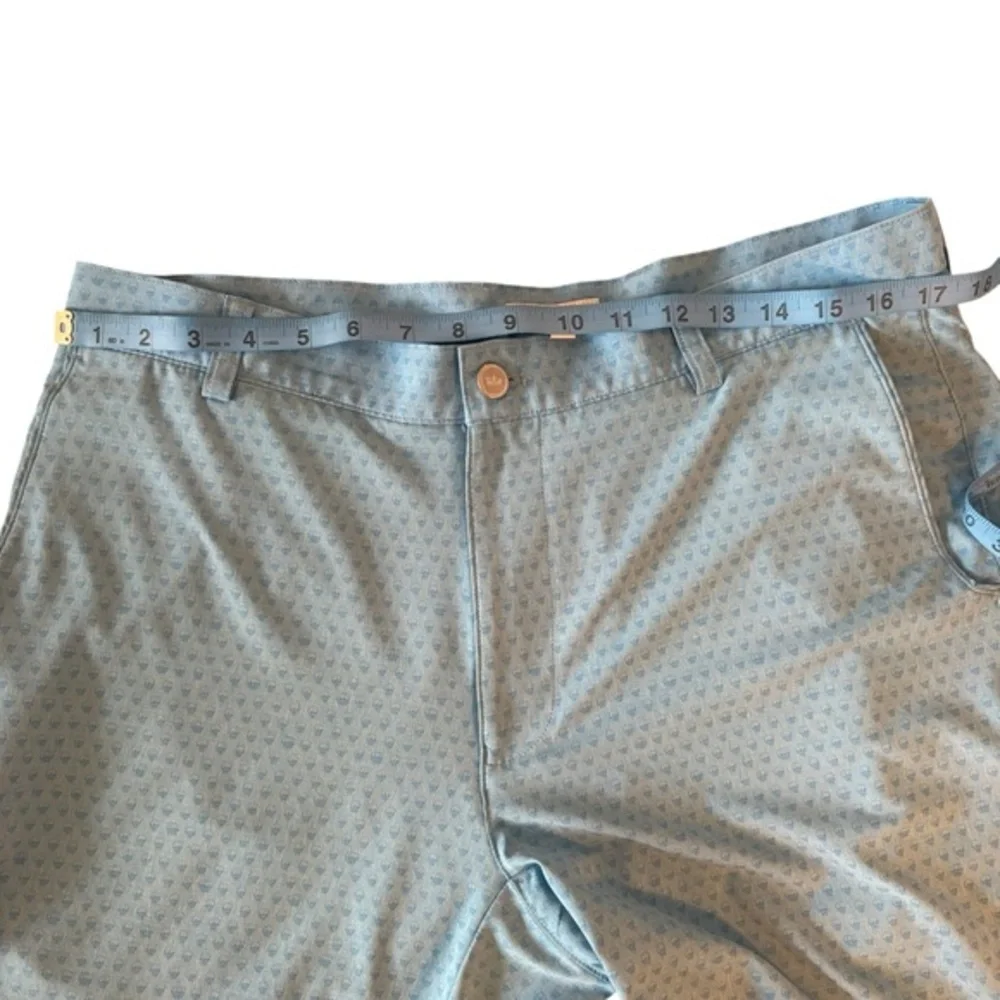 Peter Millar Men's size 34 light blue skull print 10inch‎ inseam shorts. GUC